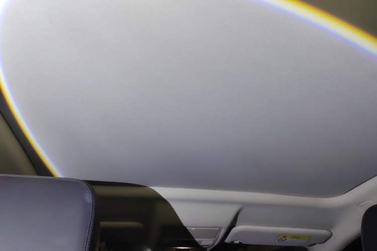 Used Jaguar E-PACE 2018 P200 S China VI Headliner