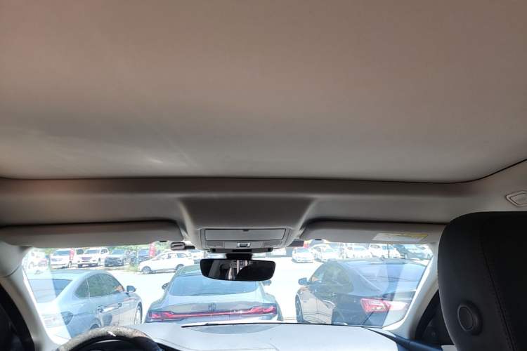 Used Jaguar E-PACE 2018 P200 S China VI Headliner