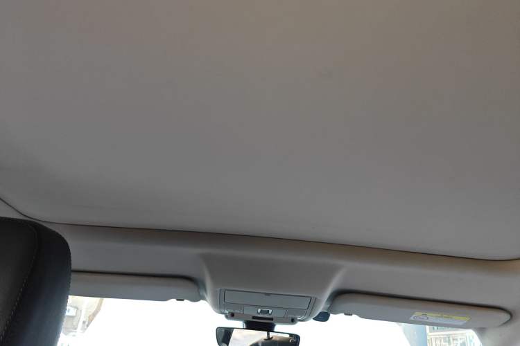 Used Jaguar E-PACE 2018 P200 S China VI Headliner