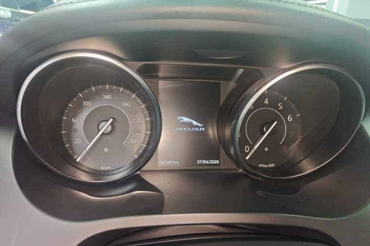 Used Jaguar E-PACE 2018 P200 S China VI Instrument Cluster