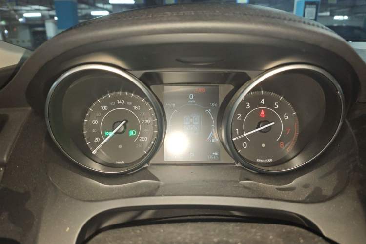 Used Jaguar E-PACE 2018 P200 S China VI Instrument Cluster
