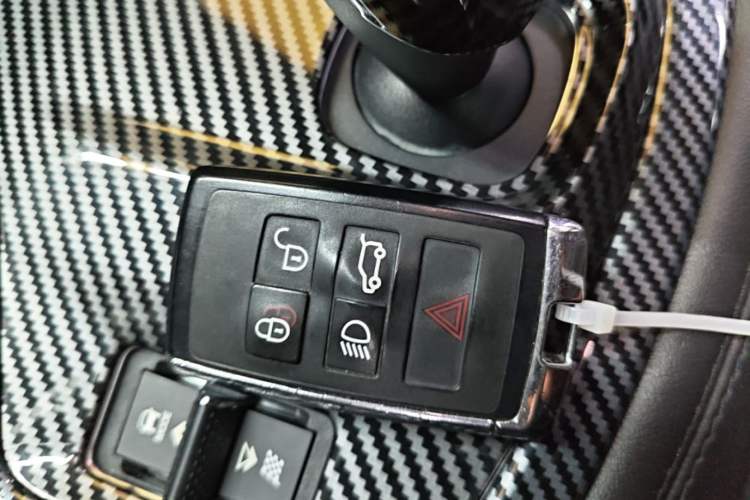 Used Jaguar E-PACE 2018 P200 S China VI Interior 1