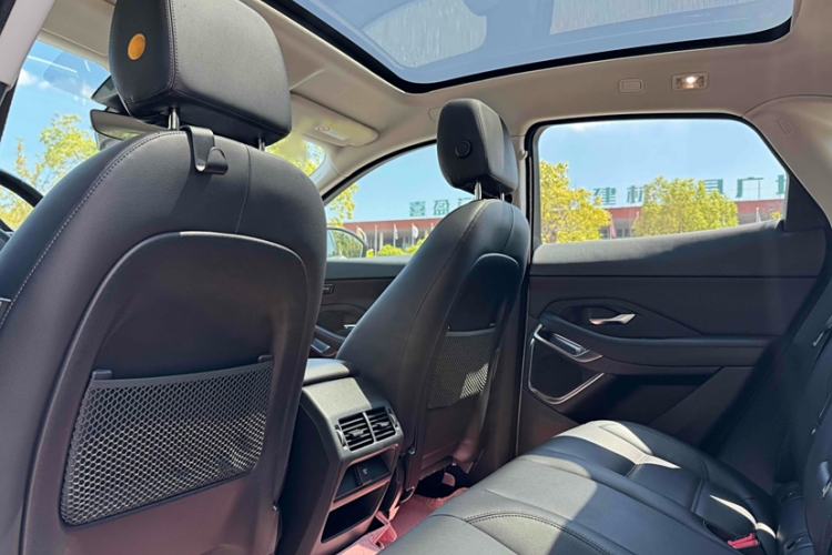 Used Jaguar E-PACE 2018 P250 SE China V-standard Interior 3