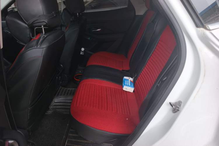 Used Jaguar E-PACE 2018 P200 S China V-standard Interior 4