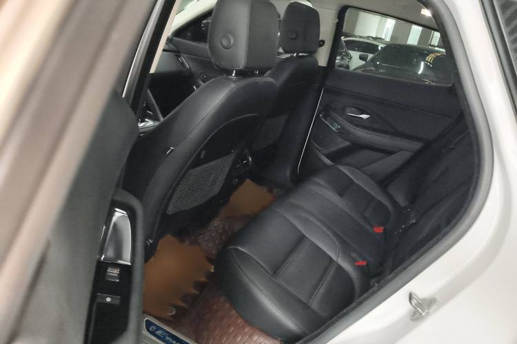 Used Jaguar E-PACE 2018 P200 S China VI Interior 4
