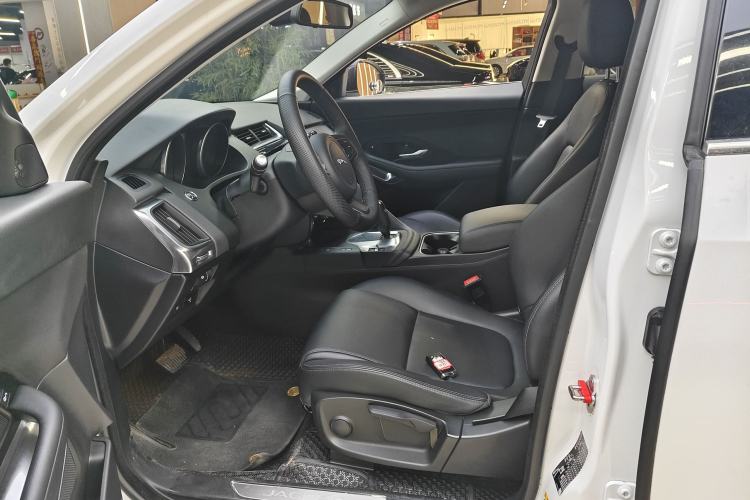Used Jaguar E-PACE 2018 P200 China VI Interior 6