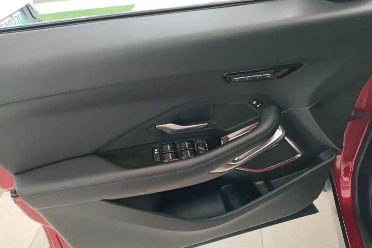 Used Jaguar E-PACE 2018 P250 SE China V-standard Left Front Door Interior