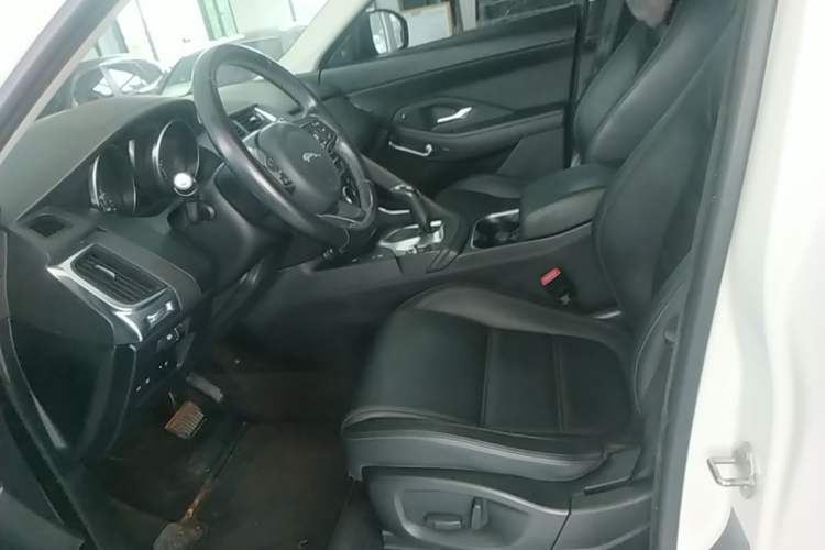 Used Jaguar E-PACE 2018 P250 S China V-standard Left Front Seat