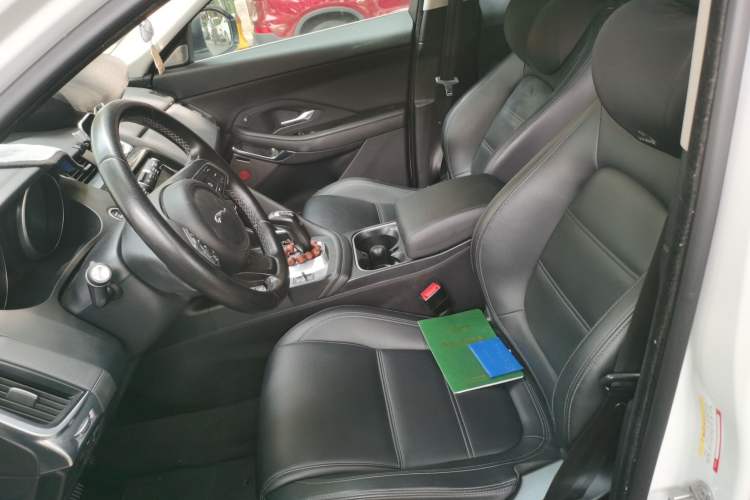 Used Jaguar E-PACE 2018 P200 S China VI Left Front Seat