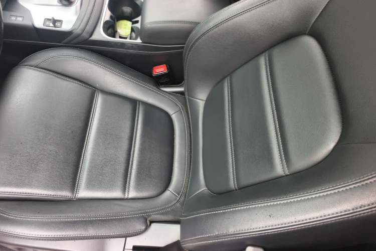 Used Jaguar E-PACE 2018 P200 S China VI Left Front Seat