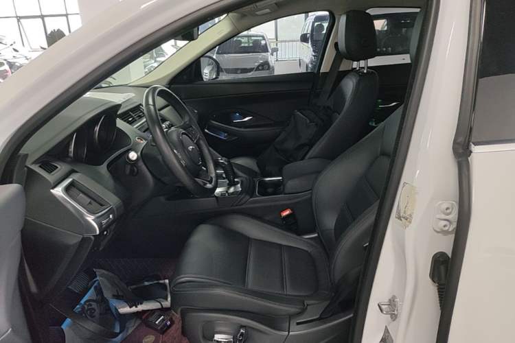 Used Jaguar E-PACE 2018 P200 S China VI Left Front Seat