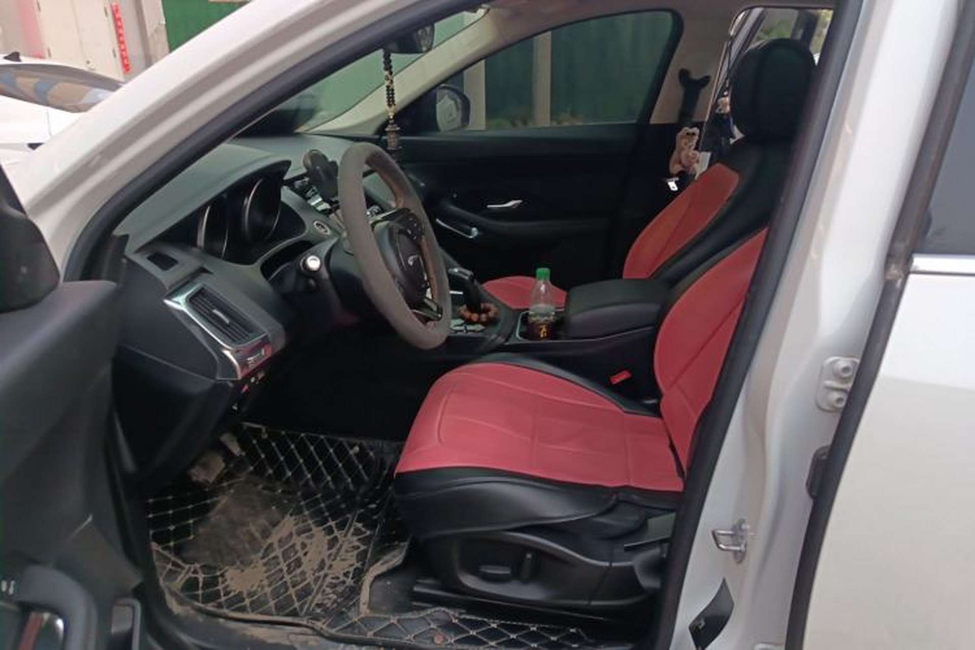 Used Jaguar E-PACE 2018 P200 China V Standard Left Front Seat