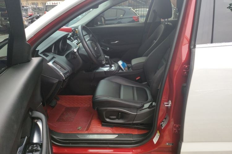 Used Jaguar E-PACE 2018 P200 S China VI Left Front Seat