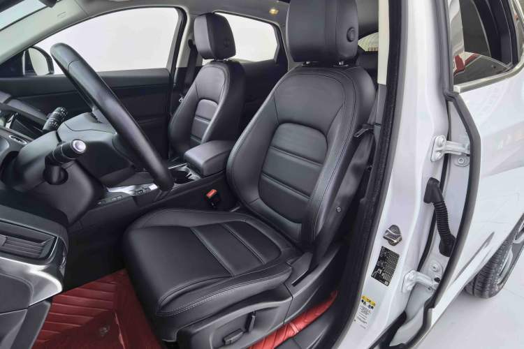 Used Jaguar E-PACE 2018 P200 S China VI Left Front Seat