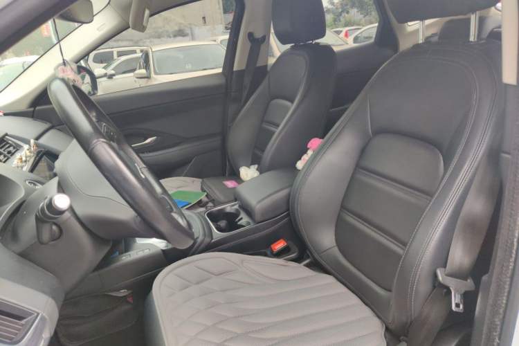 Used Jaguar E-PACE 2018 P250 SE China V-standard Left Front Seat