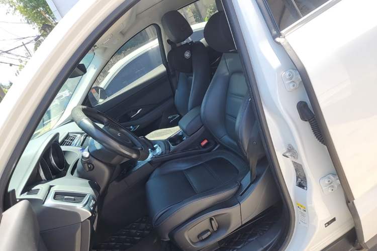 Used Jaguar E-PACE 2018 P200 S China VI Left Front Seat
