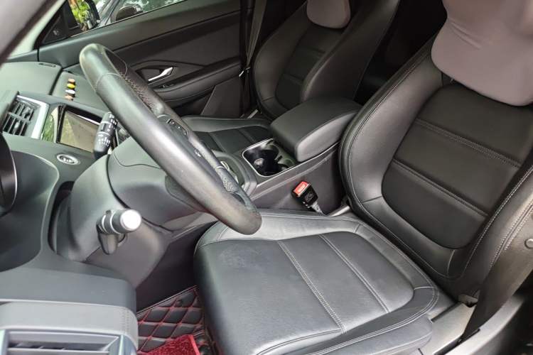 Used Jaguar E-PACE 2018 P250 S China VI Left Front Seat