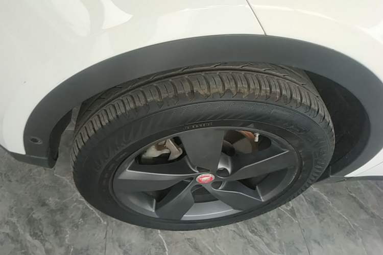 Used Jaguar E-PACE 2018 P250 S China V-standard Left Front Wheel Hub