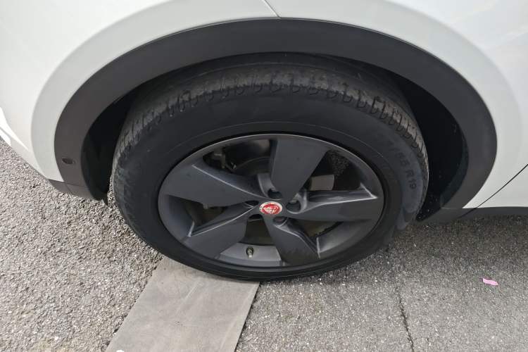 Used Jaguar E-PACE 2018 P200 S China VI Left Front Wheel Hub
