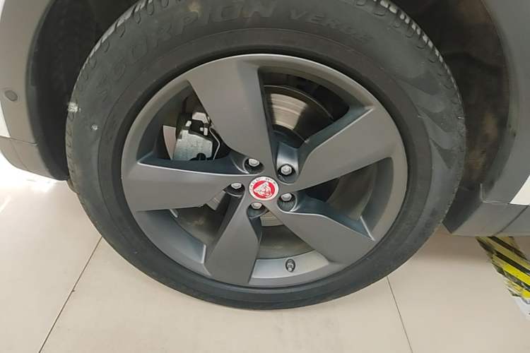 Used Jaguar E-PACE 2018 P200 S China VI Left Front Wheel Hub
