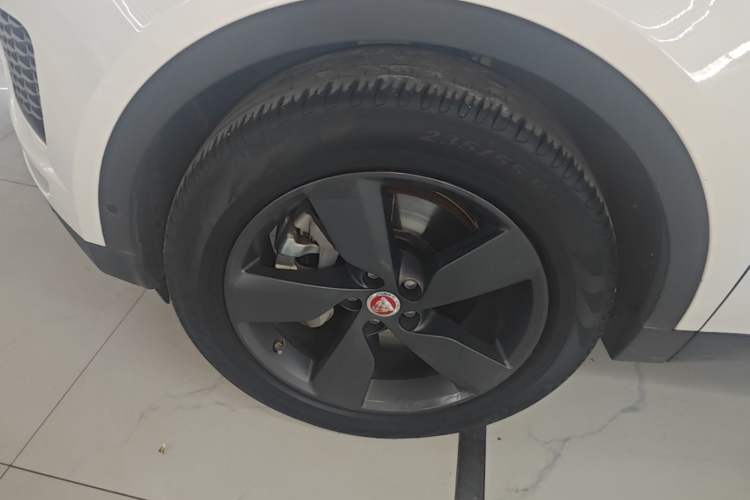 Used Jaguar E-PACE 2018 P250 S China VI Left Front Wheel Hub