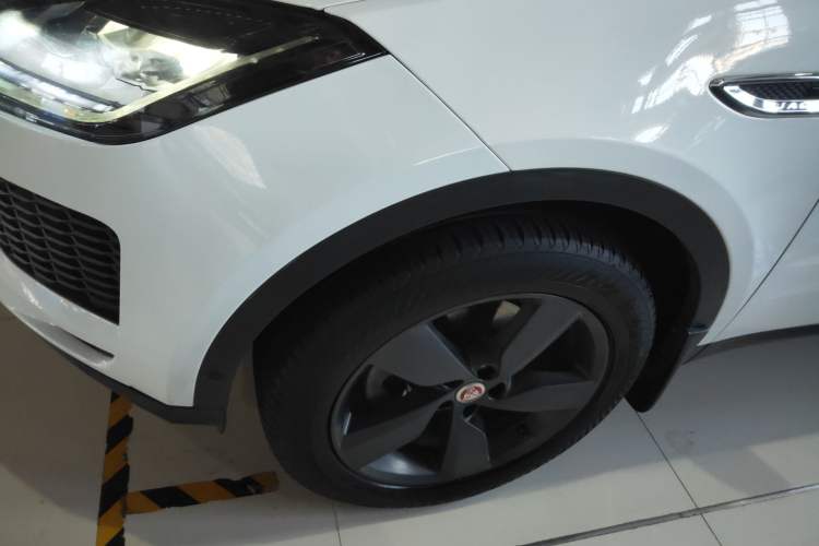 Used Jaguar E-PACE 2018 P200 S China VI Left Front Wheel Hub