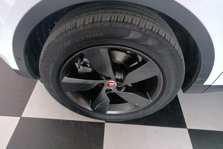 Used Jaguar E-PACE 2018 P200 S China VI Left Front Wheel Hub
