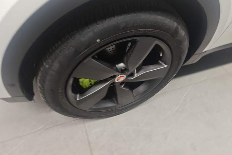 Used Jaguar E-PACE 2018 P200 S China VI Left Front Wheel Hub
