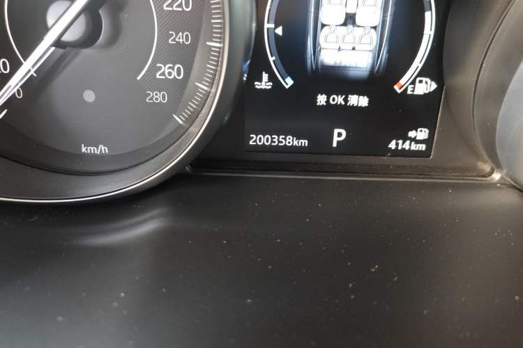 Used Jaguar E-PACE 2018 P200 S China VI Odometer Close Up