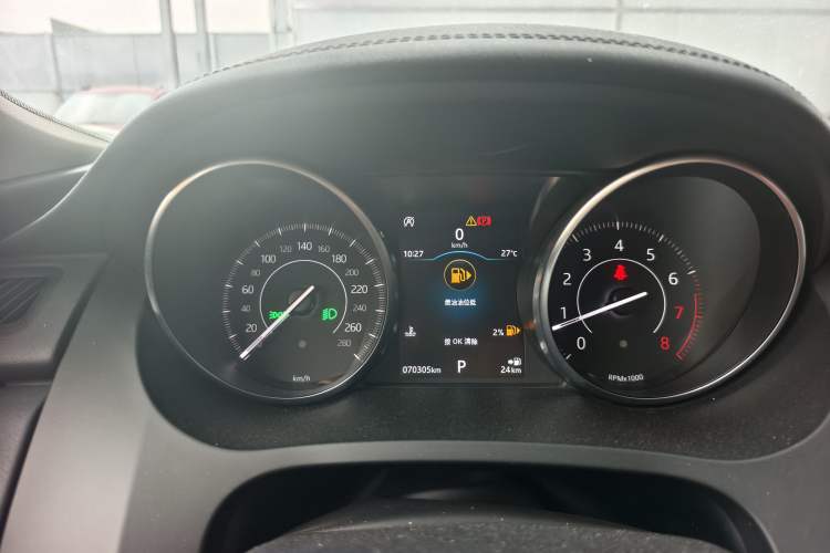Used Jaguar E-PACE 2018 P200 S China V-standard Odometer Close Up