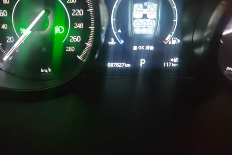 Used Jaguar E-PACE 2018 P250 S China V-standard Odometer Close Up