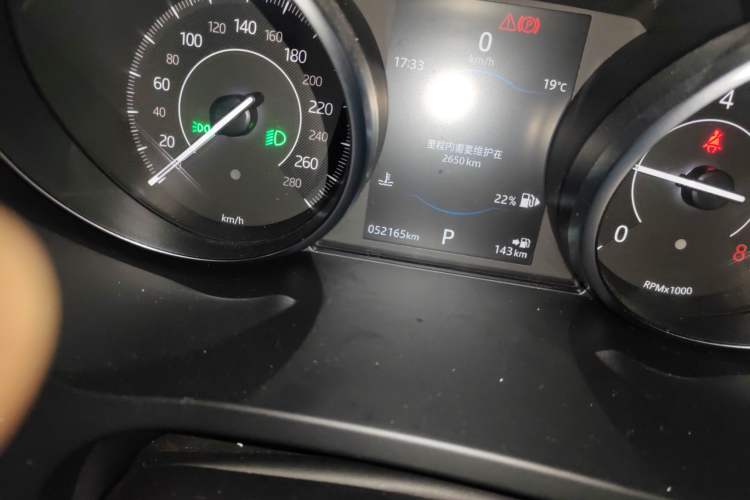 Used Jaguar E-PACE 2018 P200 S China VI Odometer Close Up