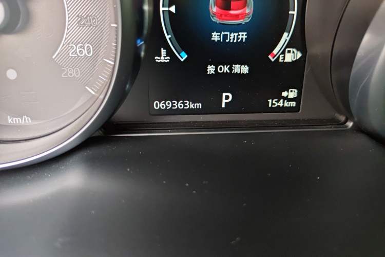 Used Jaguar E-PACE 2018 P250 S China VI Odometer Close Up