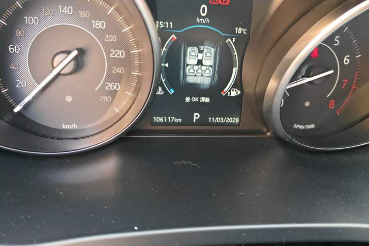 Used Jaguar E-PACE 2018 P200 S China VI Odometer Close Up
