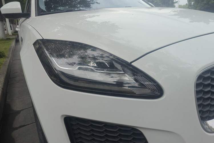 Used Jaguar E-PACE 2018 P250 S China V-standard Right Front Headlight
