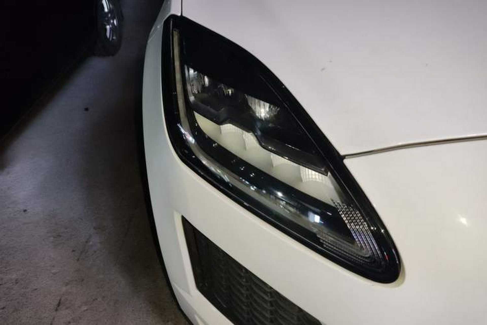 Used Jaguar E-PACE 2018 P200 S China VI Right Front Headlight