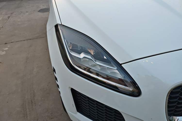 Used Jaguar E-PACE 2018 P200 China V Standard Right Front Headlight