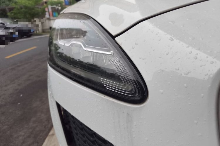 Used Jaguar E-PACE 2018 P250 S China V-standard Right Front Headlight