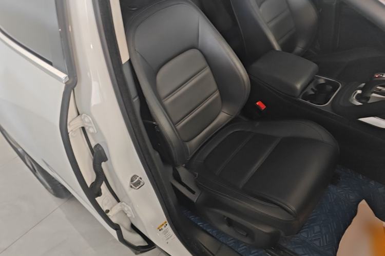 Used Jaguar E-PACE 2018 P250 S China VI Right Front Seat