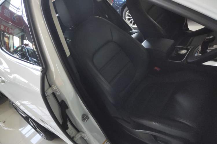 Used Jaguar E-PACE 2018 P200 S China VI Right Front Seat