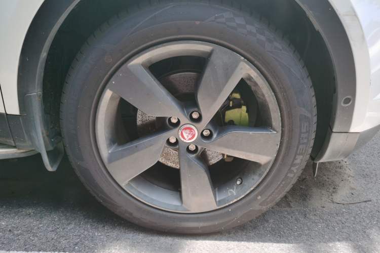 Used Jaguar E-PACE 2018 P200 S China VI Right Front Wheel Hub