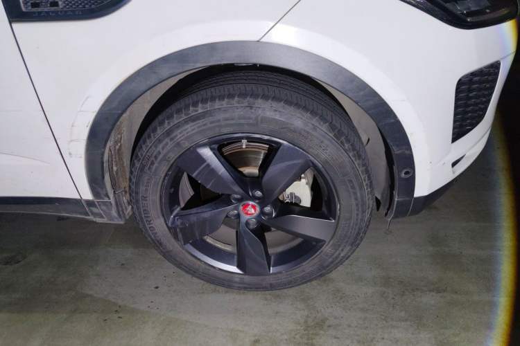 Used Jaguar E-PACE 2018 P200 S China V-standard Right Front Wheel Hub