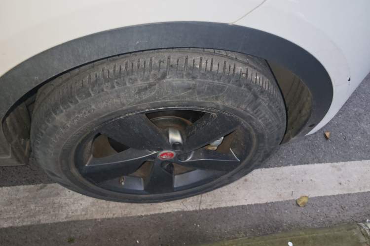 Used Jaguar E-PACE 2018 P250 S China VI Right Front Wheel Hub