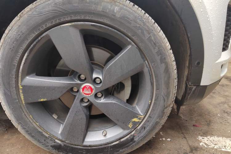 Used Jaguar E-PACE 2018 P200 S China V-standard Right Front Wheel Hub