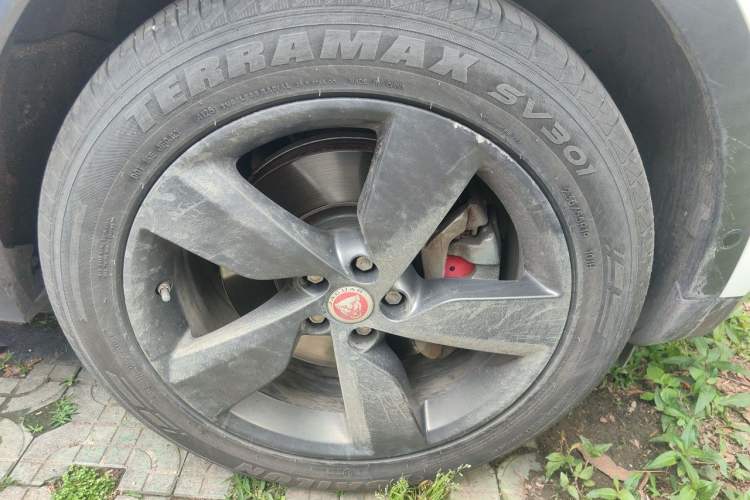 Used Jaguar E-PACE 2018 P250 S China VI Right Front Wheel Hub