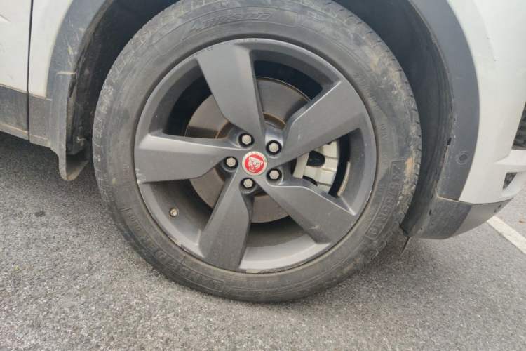 Used Jaguar E-PACE 2018 P250 SE China V-standard Right Front Wheel Hub