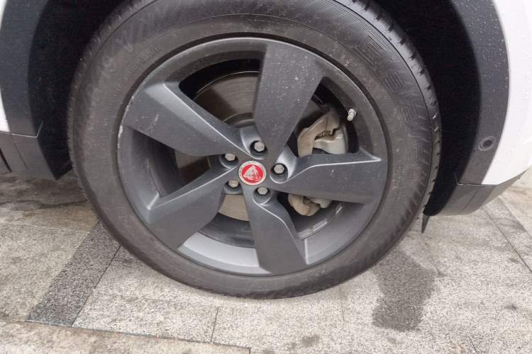 Used Jaguar E-PACE 2018 P250 S China V-standard Right Front Wheel Hub