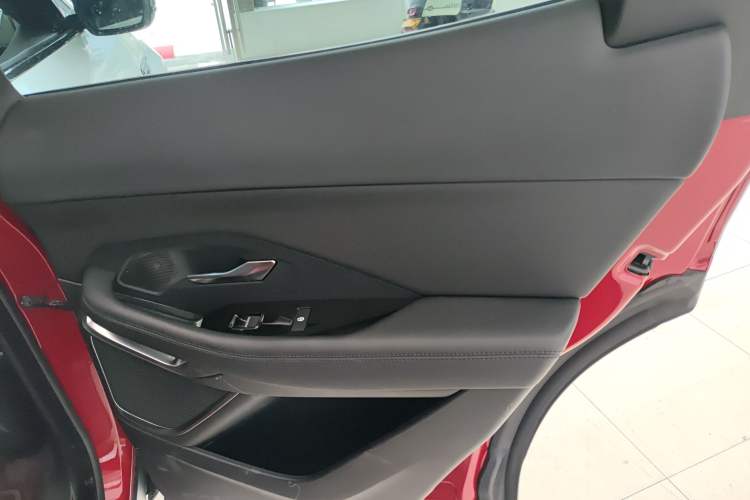 Used Jaguar E-PACE 2018 P250 SE China V-standard Right Rear Door Interior