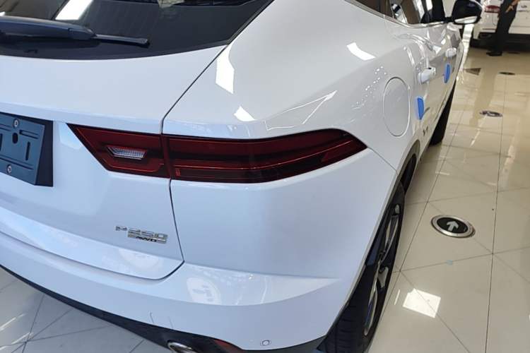 Used Jaguar E-PACE 2018 P250 S China VI Right Rear Taillight