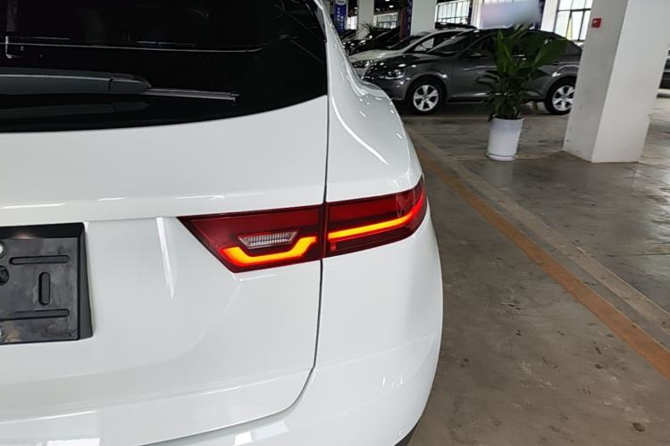 Used Jaguar E-PACE 2018 P200 S China VI Right Rear Taillight